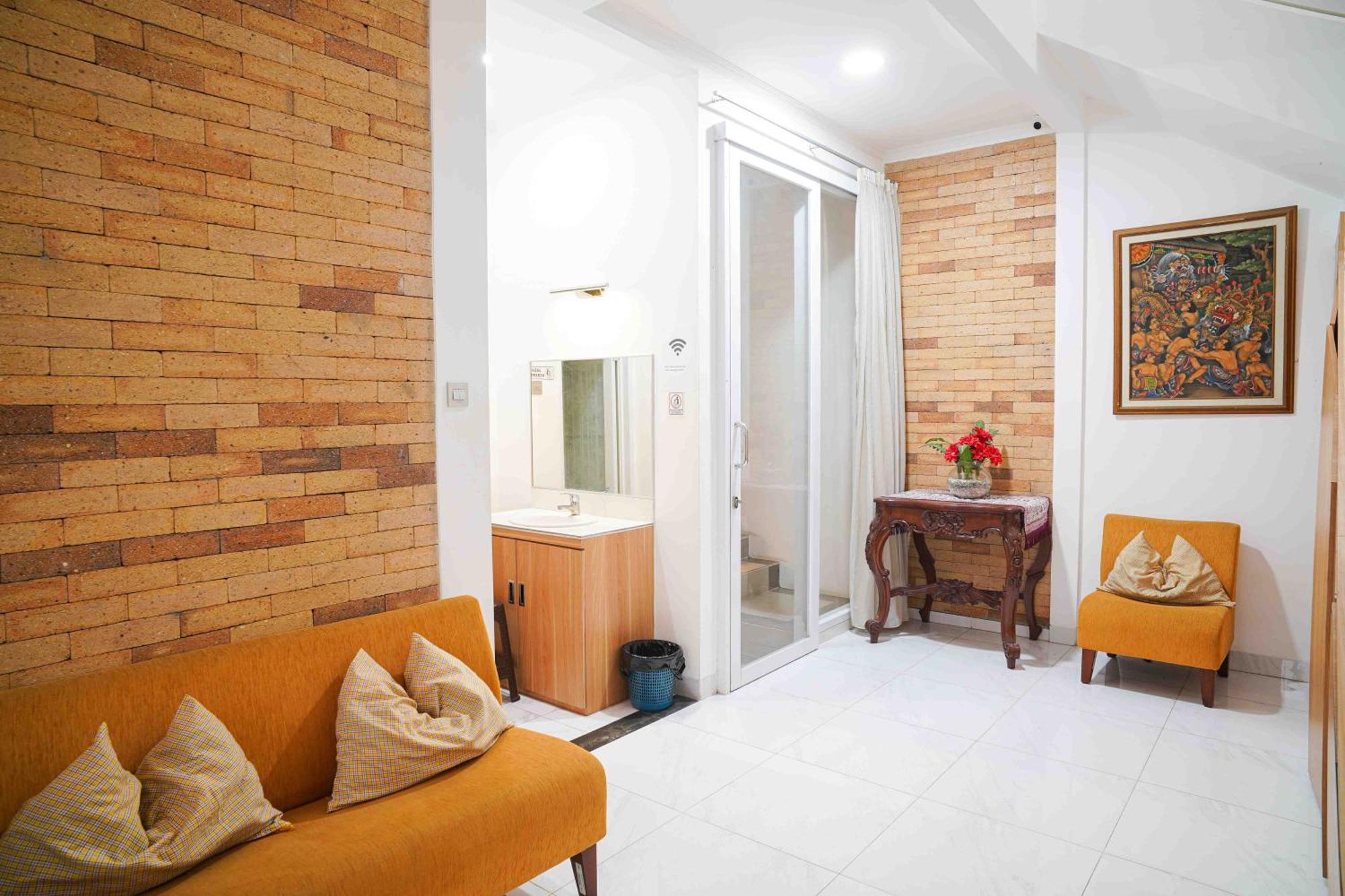 Schones Haus Private Pool & Netflix By Grorental Bandung Bagian luar foto